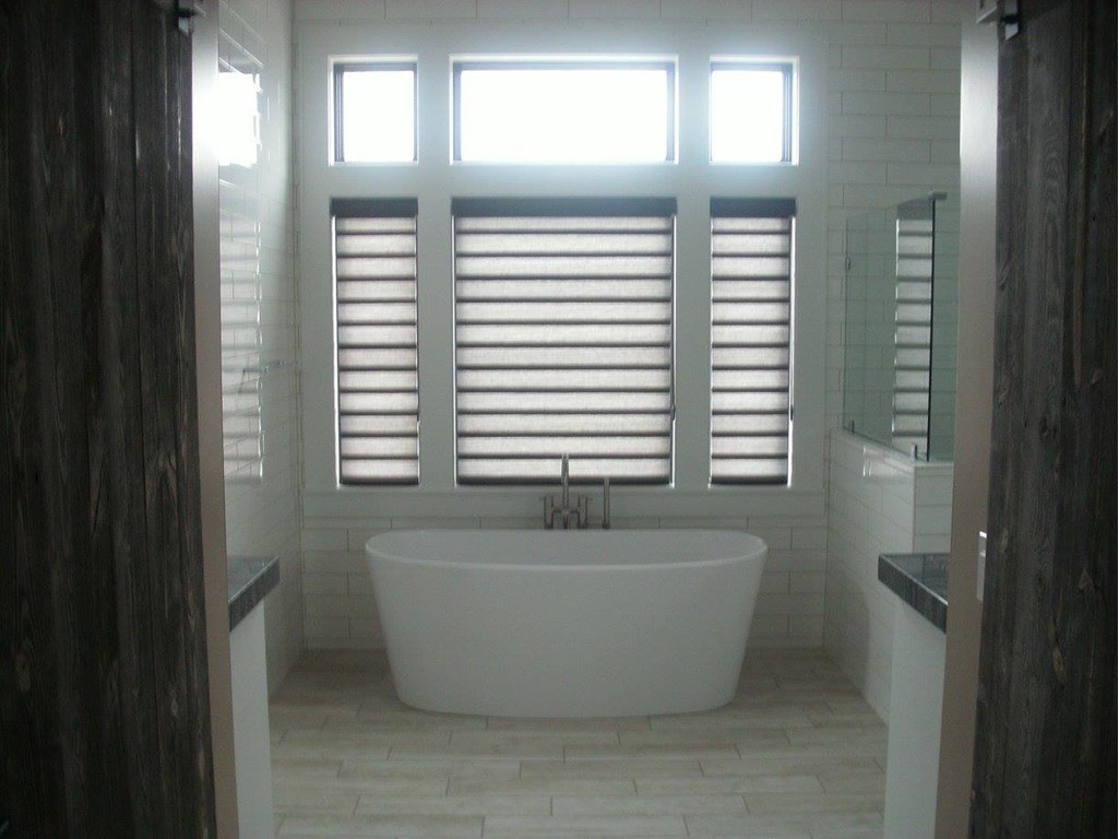 Hunter Douglas Dealer Image